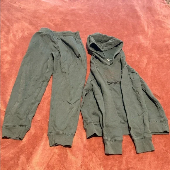 New Balance Kids Green Hoodie and Joggers Set - Picture 3 of 9